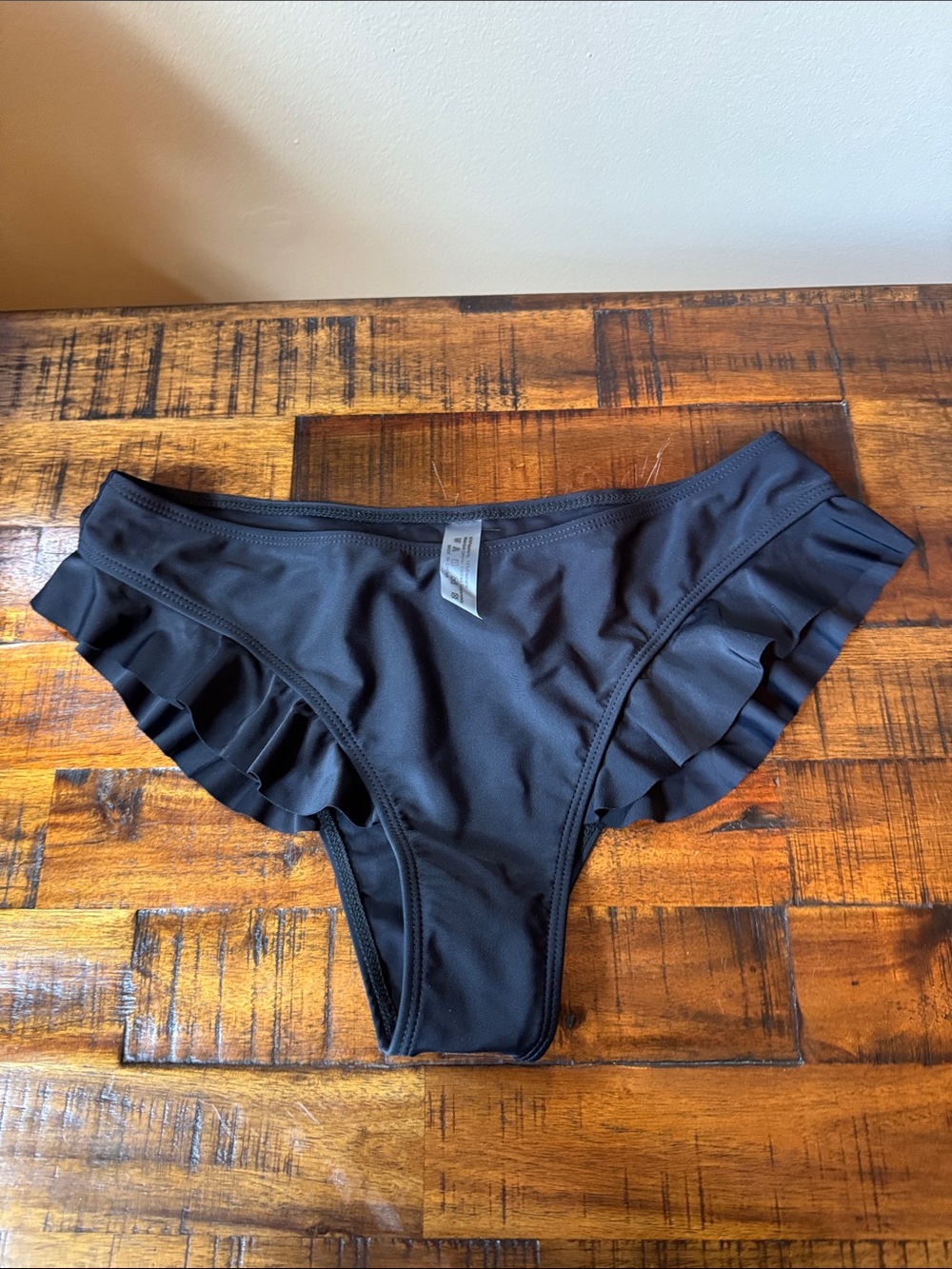 NWOT- Ruffle Bikini Bottom - Black
